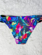 Load image into Gallery viewer, Flower Swim Bottoms