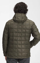 Load image into Gallery viewer, The North Face Men&#39;s Thermoball Eco Hoodie - New Taupe Green