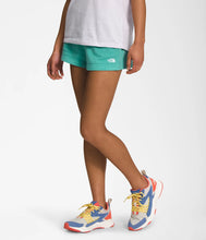 Load image into Gallery viewer, The North Face Women&#39;s Half Dome Logo 3&#39;&#39; Shorts