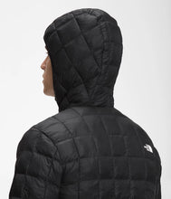 Load image into Gallery viewer, The North Face Men’s ThermoBall™ Eco Hoodie 2.0