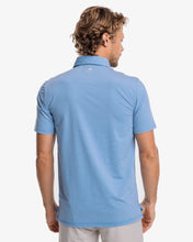 Load image into Gallery viewer, Southern Tide Men&#39;s SS Shores Stripe brrr-eeze Performance Polo