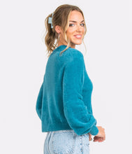 Load image into Gallery viewer, Southern Shirt Women&#39;s Cropped Feather Knit Sweater